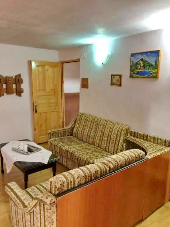 Borșa Cazare | Pensiune (K0059-7) Imaginea poate fi supusă drepturilor de autor. Se recomandă contactarea titularului drepturilor.