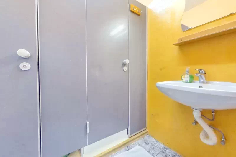 Sighișoara Cazare | Hostel (K1425-20) Imaginea poate fi supusă drepturilor de autor. Se recomandă contactarea titularului drepturilor.