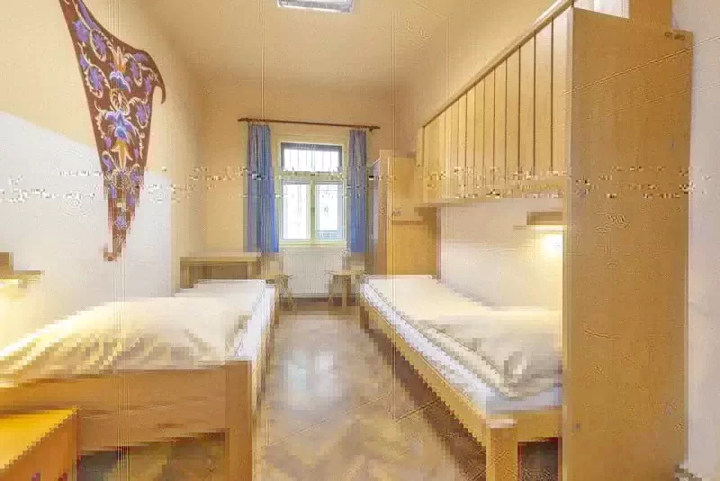 Sighișoara Cazare | Hostel (K1425-21) Imaginea poate fi supusă drepturilor de autor. Se recomandă contactarea titularului drepturilor.