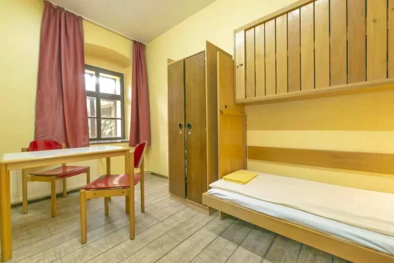 Sighișoara Cazare | Hostel (K1425-31) Imaginea poate fi supusă drepturilor de autor. Se recomandă contactarea titularului drepturilor.