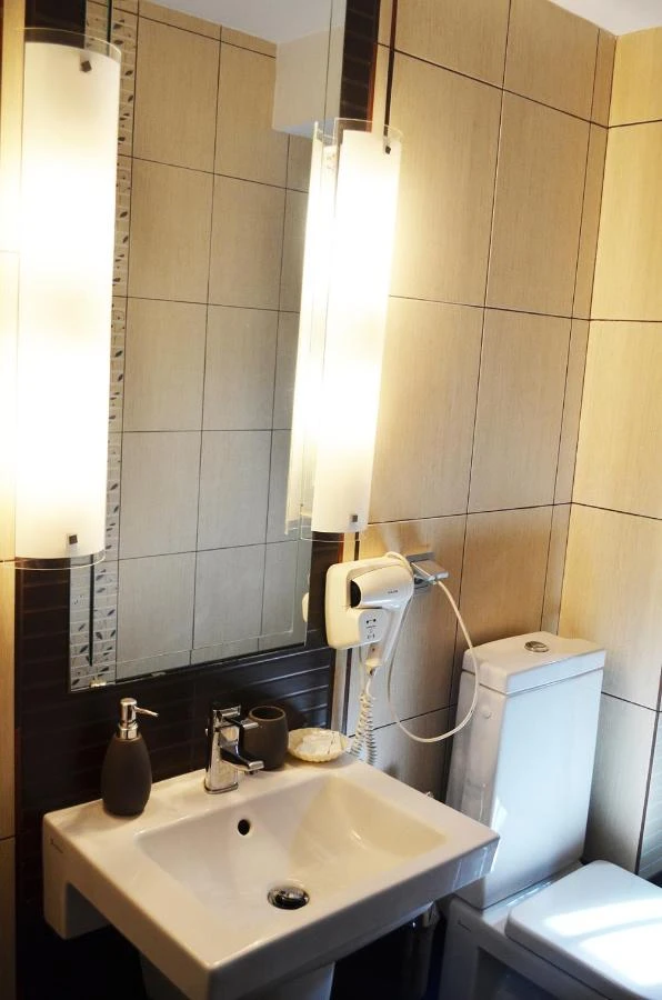 Sibiu Cazare | Pensiune turistică (K0565-33) Imaginea poate fi supusă drepturilor de autor. Se recomandă contactarea titularului drepturilor.