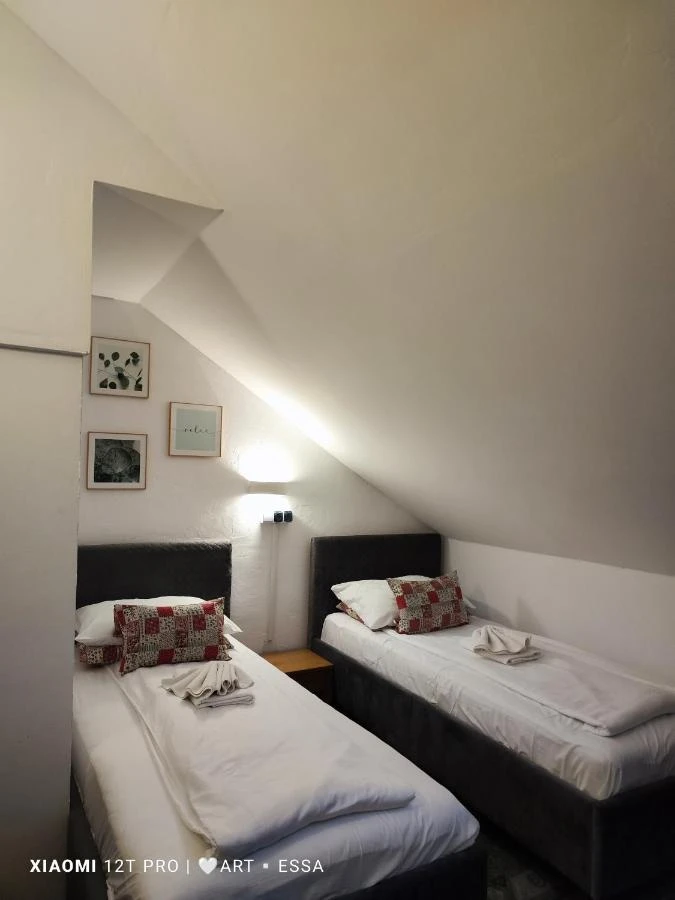 Sibiu Cazare | Motel (K1044-36) Imaginea poate fi supusă drepturilor de autor. Se recomandă contactarea titularului drepturilor.