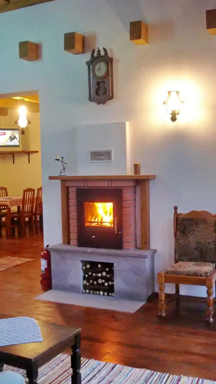 Păuleni-Ciuc Cazare | Motel (K0181-3) Imaginea poate fi supusă drepturilor de autor. Se recomandă contactarea titularului drepturilor.