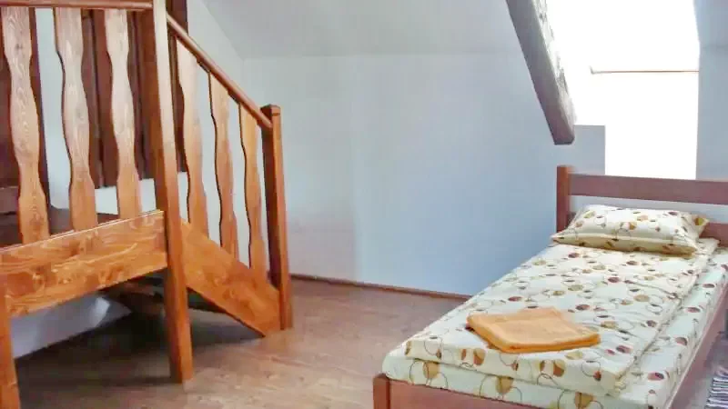 Păuleni-Ciuc Cazare | Motel (K0181-14) Imaginea poate fi supusă drepturilor de autor. Se recomandă contactarea titularului drepturilor.