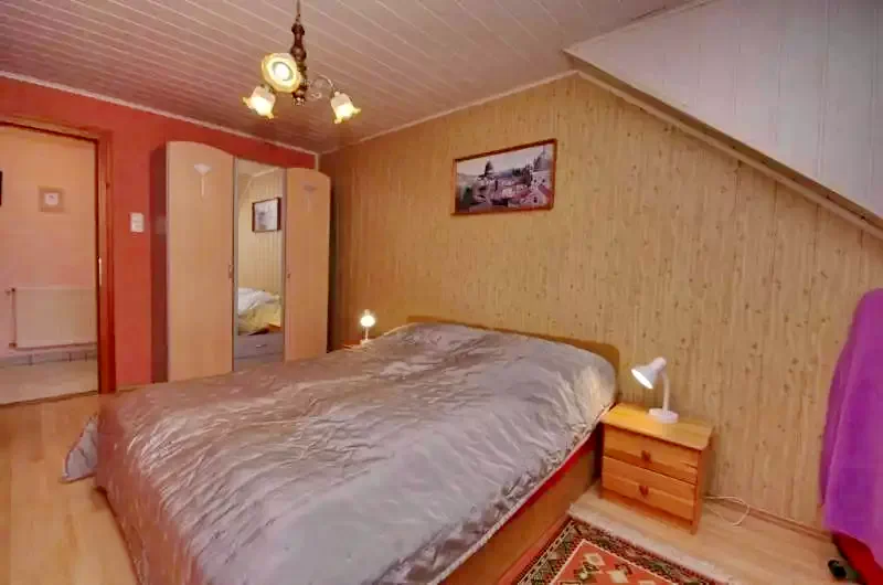 Jula Cazare | Cabană (K0109-9) Imaginea poate fi supusă drepturilor de autor. Se recomandă contactarea titularului drepturilor.