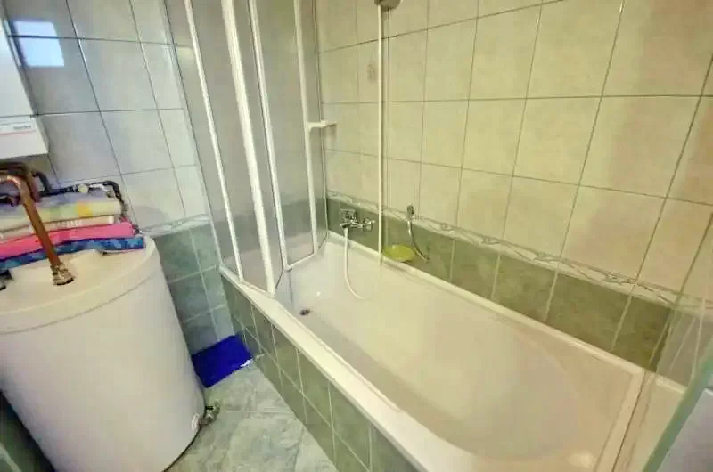 Jula Cazare | Cabană (K0109-24) Imaginea poate fi supusă drepturilor de autor. Se recomandă contactarea titularului drepturilor.