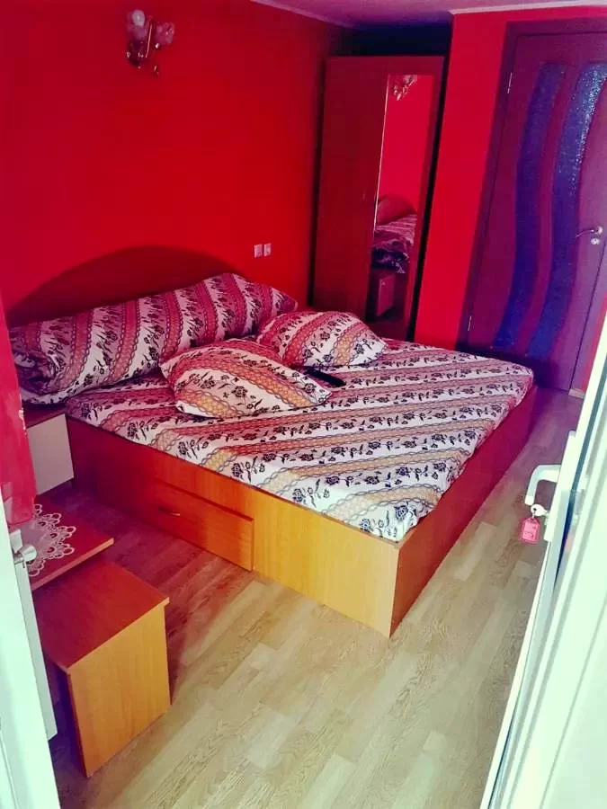 Chișcău Cazare | Pensiune (K0419-7) Imaginea poate fi supusă drepturilor de autor. Se recomandă contactarea titularului drepturilor.