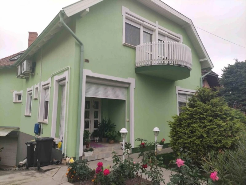 Hajdúszoboszló Szállás | Kulcsosház (K0308-28) A kép szerzői jogvédelem alatt állhat. Javasolt a kapcsolatfelvétel a jog tulajdonossal.