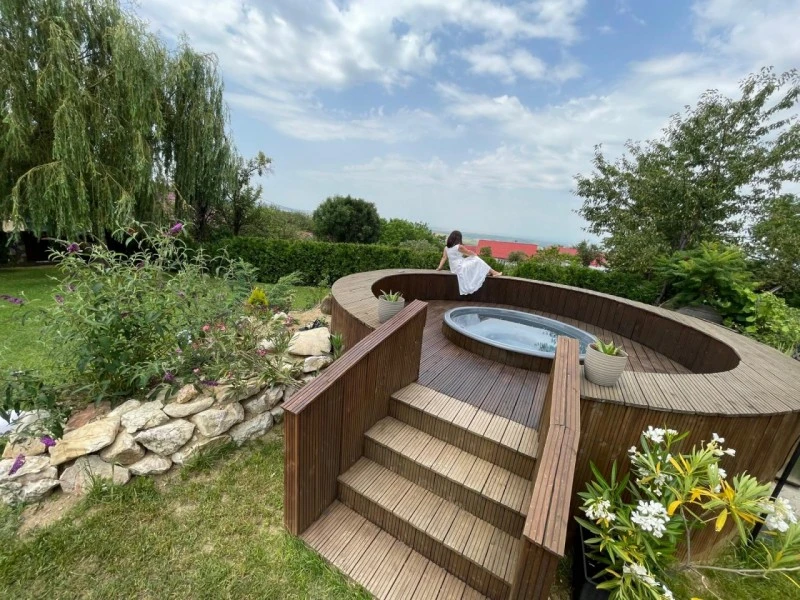 Szászkabánya Szállás | Motel (K1274-1) A kép szerzői jogvédelem alatt állhat. Javasolt a kapcsolatfelvétel a jog tulajdonossal.