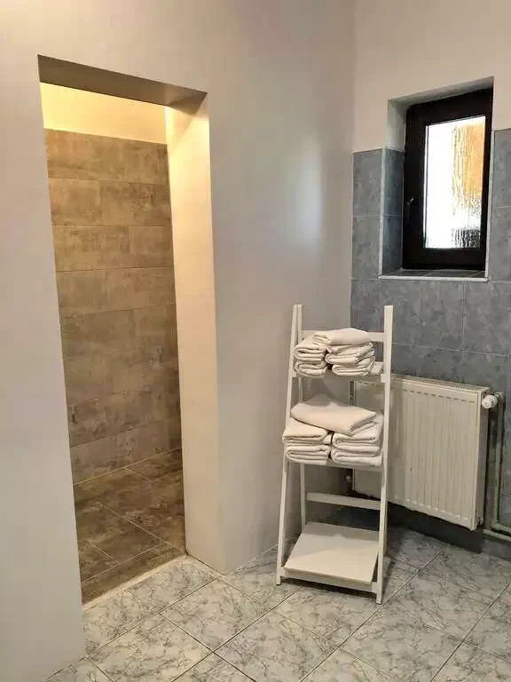 Sasca Montană Cazare | Pensiune (K1274-26) Imaginea poate fi supusă drepturilor de autor. Se recomandă contactarea titularului drepturilor.