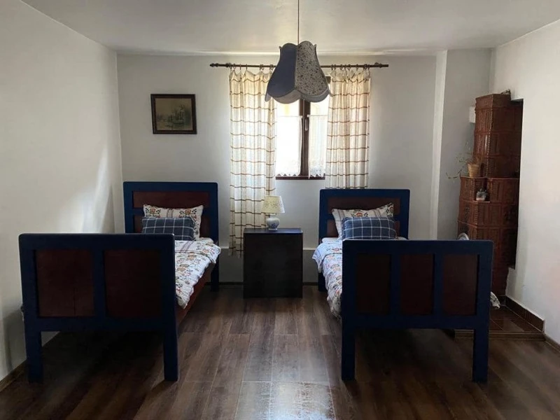 Szászkabánya Szállás | Motel (K1274-56) A kép szerzői jogvédelem alatt állhat. Javasolt a kapcsolatfelvétel a jog tulajdonossal.