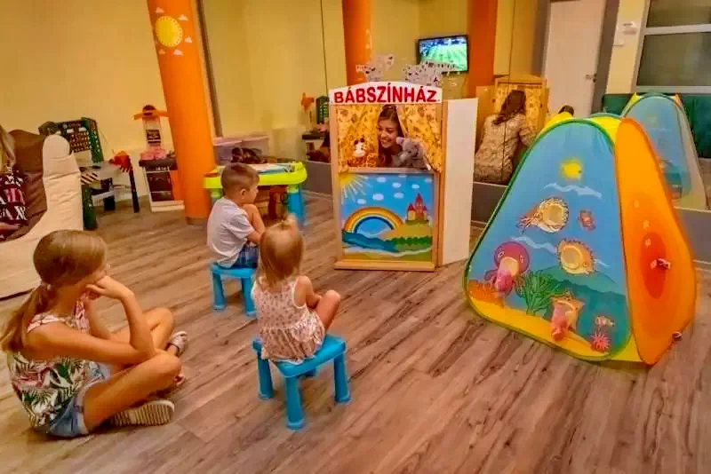 Mișcolț Cazare | Pensiune turistică (K0857-40) Imaginea poate fi supusă drepturilor de autor. Se recomandă contactarea titularului drepturilor.