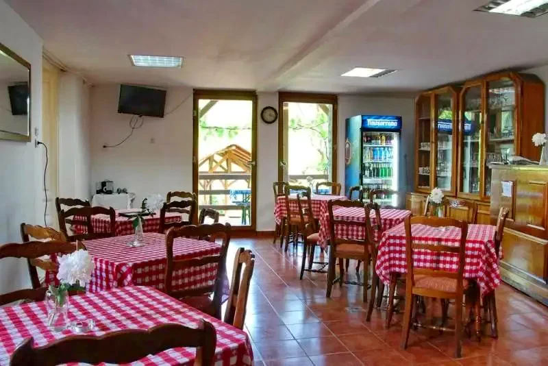 Sasca Montană Cazare | Pensiune (K1272-3) Imaginea poate fi supusă drepturilor de autor. Se recomandă contactarea titularului drepturilor.