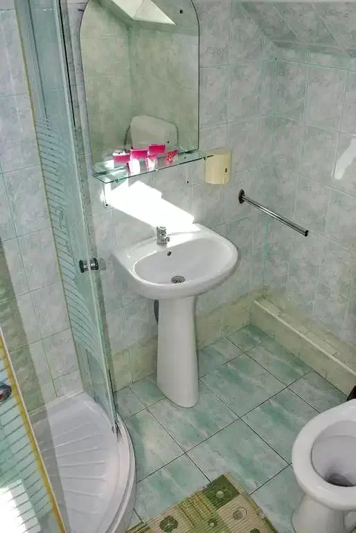 Sasca Montană Cazare | Motel (K1272-22) Imaginea poate fi supusă drepturilor de autor. Se recomandă contactarea titularului drepturilor.