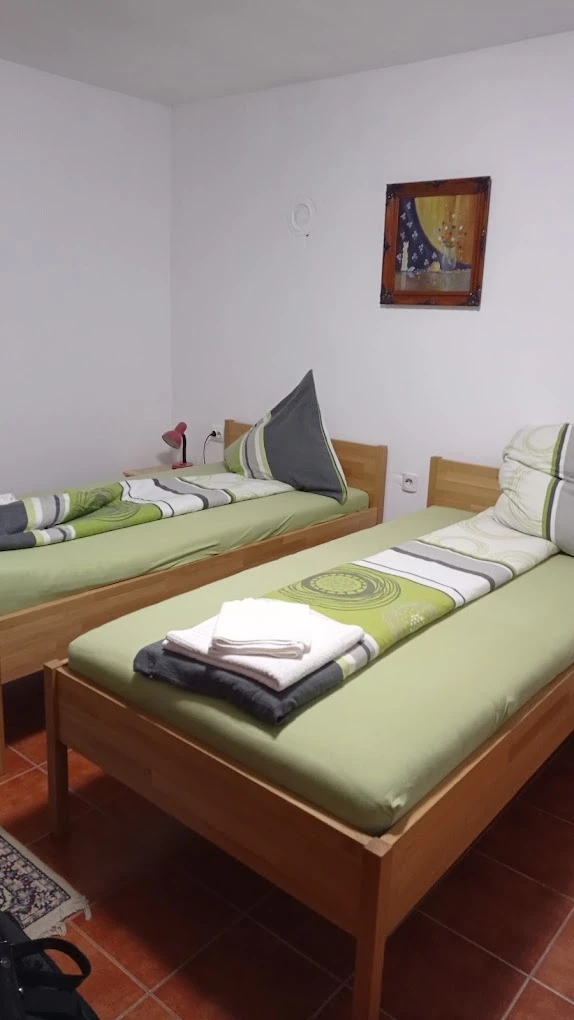 Sasca Montană Cazare | Pensiune (K1272-27) Imaginea poate fi supusă drepturilor de autor. Se recomandă contactarea titularului drepturilor.
