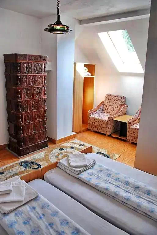 Sasca Montană Cazare | Motel (K1272-31) Imaginea poate fi supusă drepturilor de autor. Se recomandă contactarea titularului drepturilor.