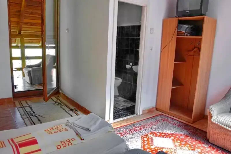 Sasca Montană Cazare | Pensiune (K1272-32) Imaginea poate fi supusă drepturilor de autor. Se recomandă contactarea titularului drepturilor.