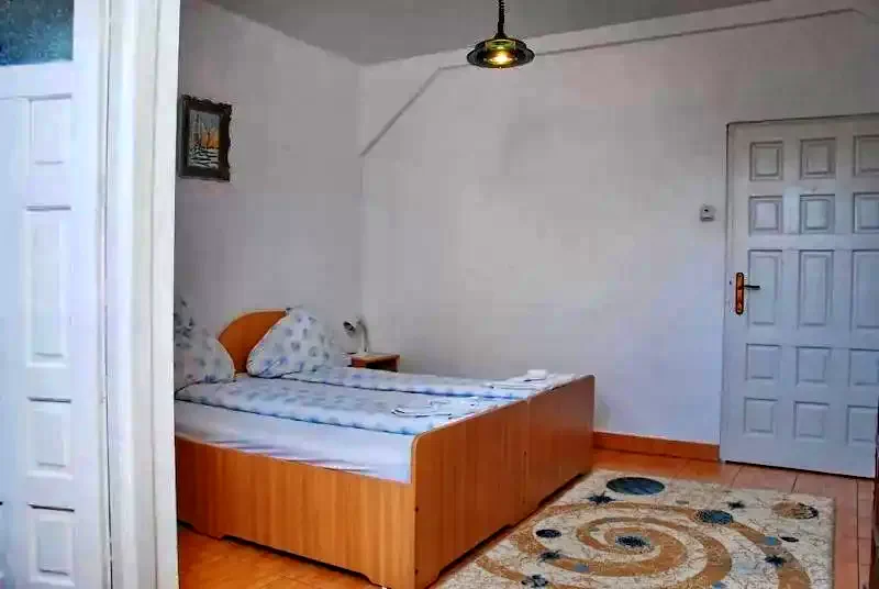 Sasca Montană Cazare | Motel (K1272-34) Imaginea poate fi supusă drepturilor de autor. Se recomandă contactarea titularului drepturilor.