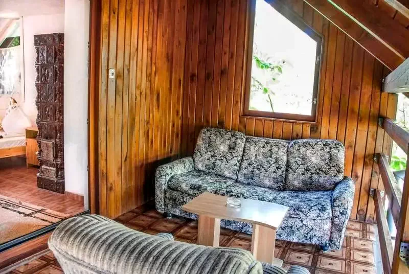 Sasca Montană Cazare | Pensiune (K1272-37) Imaginea poate fi supusă drepturilor de autor. Se recomandă contactarea titularului drepturilor.