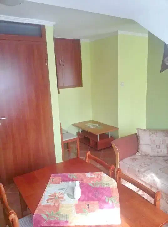 Jula Cazare | Apartament (K0135-6) Imaginea poate fi supusă drepturilor de autor. Se recomandă contactarea titularului drepturilor.