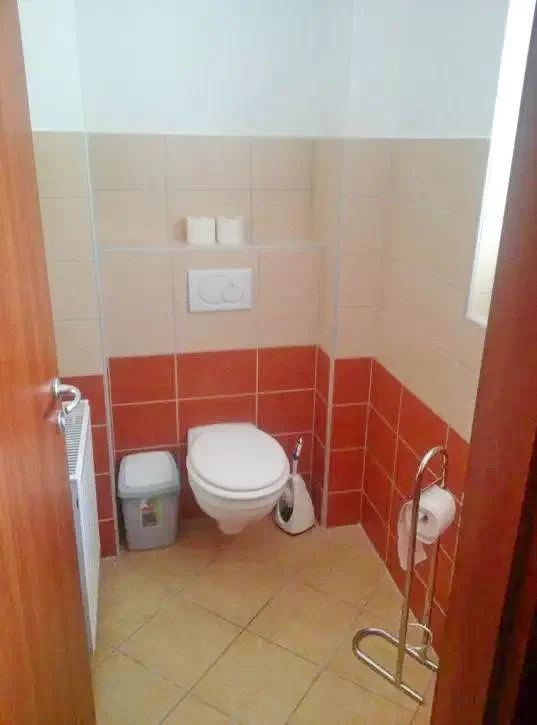 Jula Cazare | Apartament (K0135-13) Imaginea poate fi supusă drepturilor de autor. Se recomandă contactarea titularului drepturilor.