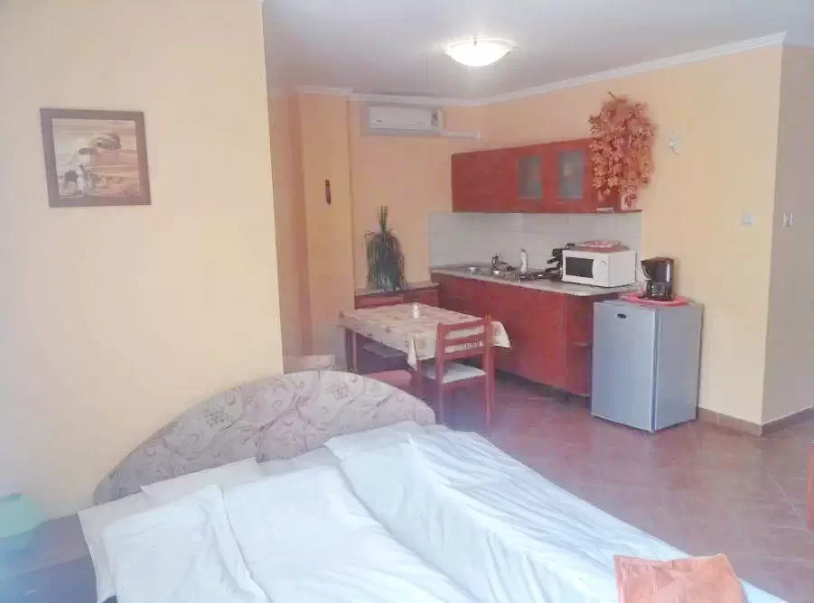 Jula Cazare | Apartament (K0135-19) Imaginea poate fi supusă drepturilor de autor. Se recomandă contactarea titularului drepturilor.