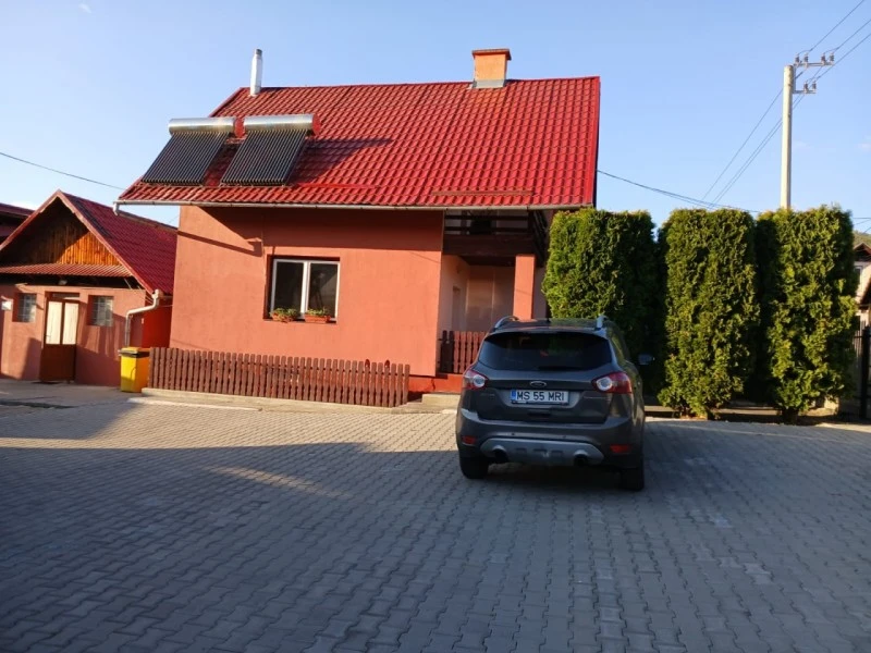 Sovata Cazare | Pensiune (K0117-61) Imaginea poate fi supusă drepturilor de autor. Se recomandă contactarea titularului drepturilor.