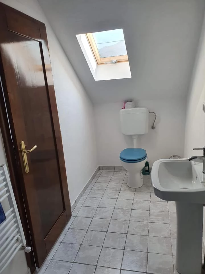 Coada Lacului Lesu Cazare | Pensiune (K0650-48) Imaginea poate fi supusă drepturilor de autor. Se recomandă contactarea titularului drepturilor.