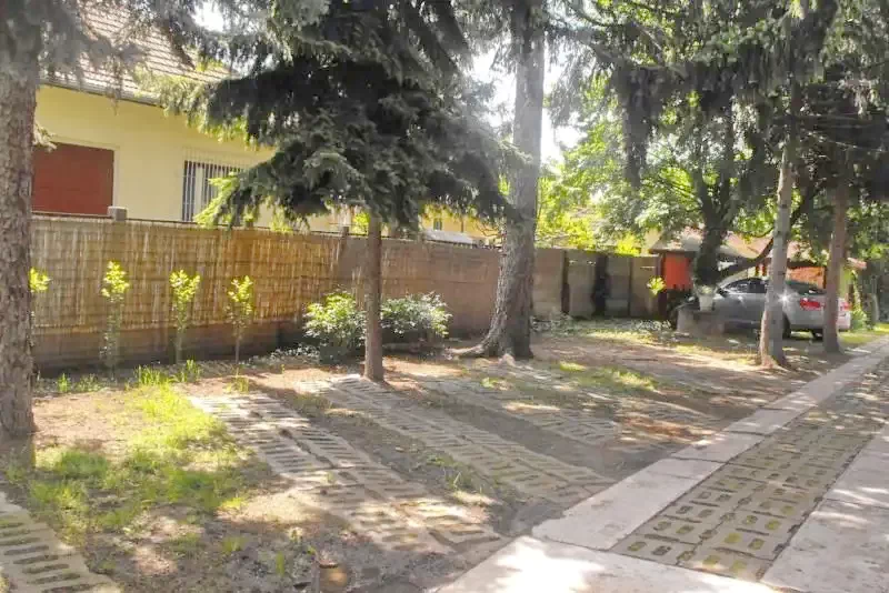 Jula Cazare | Cabană (K0132-1) Imaginea poate fi supusă drepturilor de autor. Se recomandă contactarea titularului drepturilor.