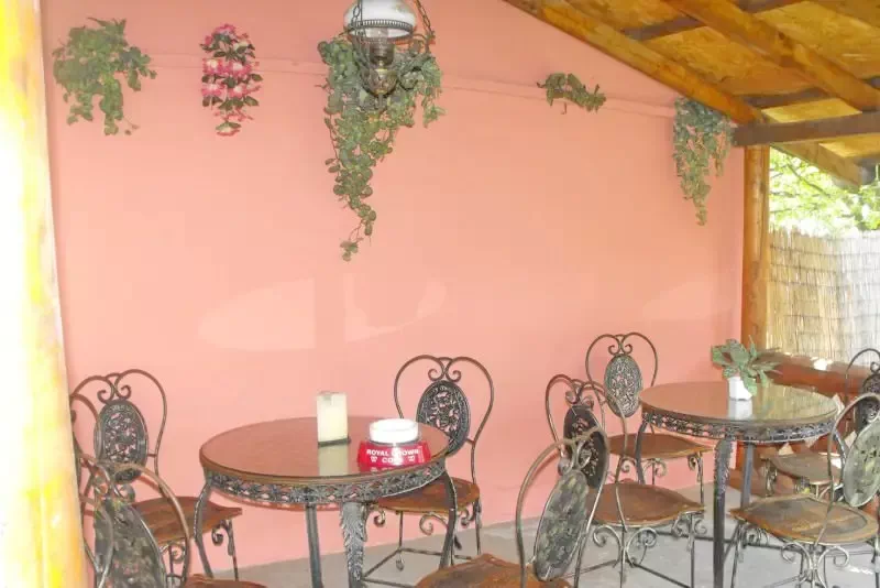 Jula Cazare | Cabană (K0132-2) Imaginea poate fi supusă drepturilor de autor. Se recomandă contactarea titularului drepturilor.