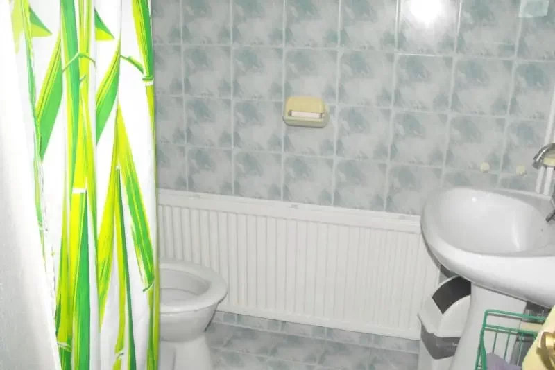 Jula Cazare | Cabană (K0132-19) Imaginea poate fi supusă drepturilor de autor. Se recomandă contactarea titularului drepturilor.