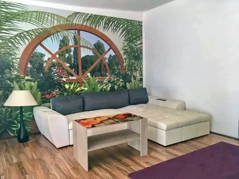  Cazare | Hotel*** (K0350-2) Imaginea poate fi supusă drepturilor de autor. Se recomandă contactarea titularului drepturilor.