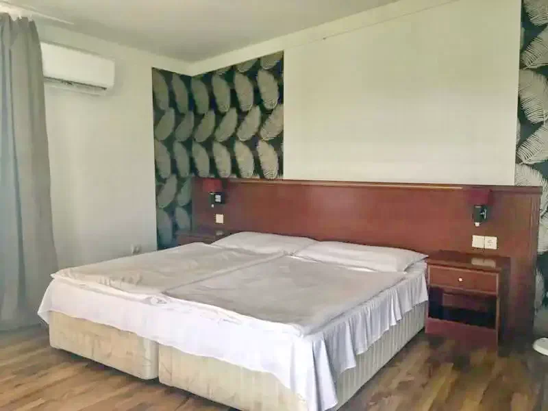 Nyírbátor Szállás | Turisztikai panzió (K0350-35) A kép szerzői jogvédelem alatt állhat. Javasolt a kapcsolatfelvétel a jog tulajdonossal.