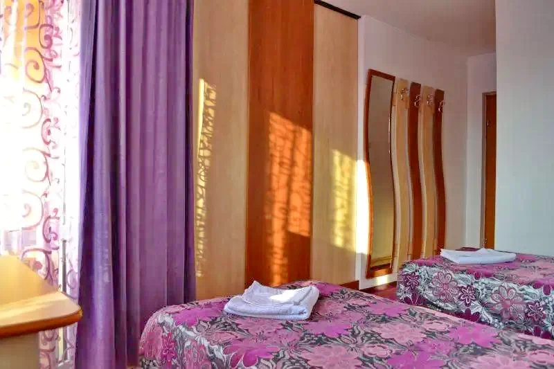 Tulcea Cazare | Motel (K1317-26) Imaginea poate fi supusă drepturilor de autor. Se recomandă contactarea titularului drepturilor.