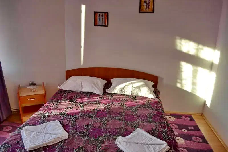 Tulcsa Szállás | Motel (K1317-28) A kép szerzői jogvédelem alatt állhat. Javasolt a kapcsolatfelvétel a jog tulajdonossal.