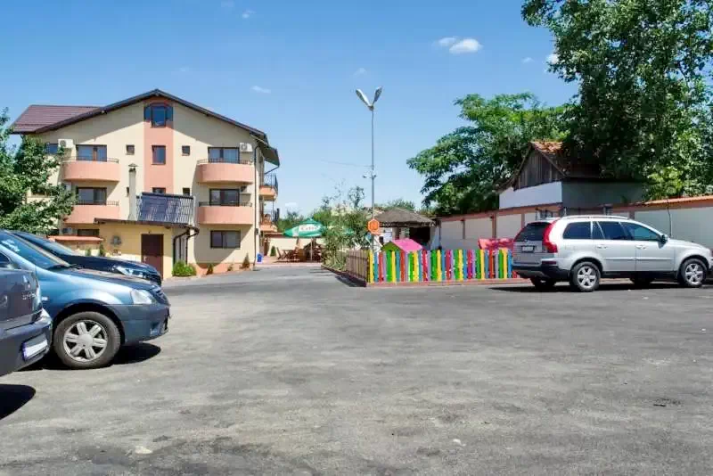 Tulcea Cazare | Pensiune (K1317-39) Imaginea poate fi supusă drepturilor de autor. Se recomandă contactarea titularului drepturilor.