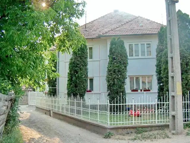 Satu Mare Cazare | Cabană (K0553-10) Imaginea poate fi supusă drepturilor de autor. Se recomandă contactarea titularului drepturilor.