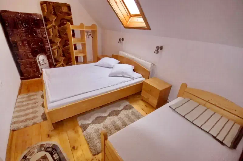 Pârâu Satu Mare Cazare | Cabană (K0219-2) Imaginea poate fi supusă drepturilor de autor. Se recomandă contactarea titularului drepturilor.