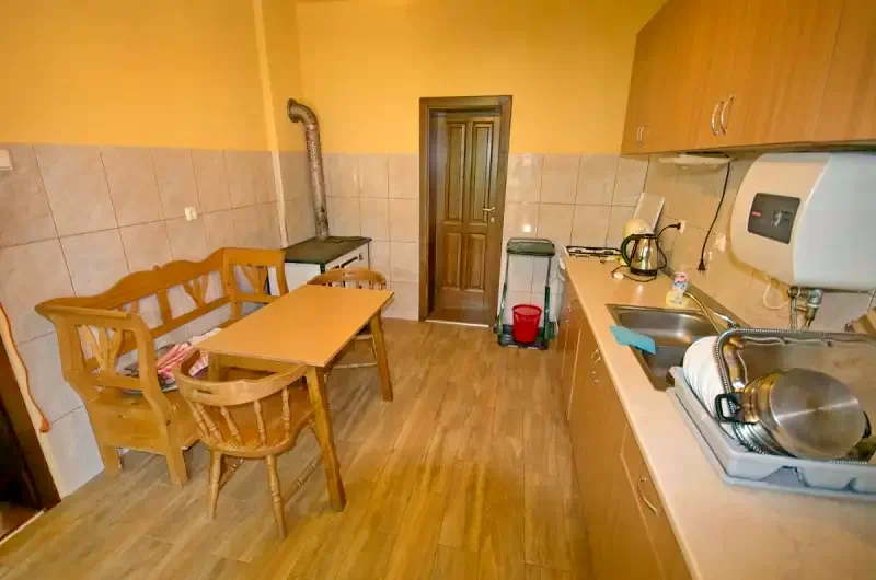 Pârâu Satu Mare Cazare | Cabană (K0219-37) Imaginea poate fi supusă drepturilor de autor. Se recomandă contactarea titularului drepturilor.