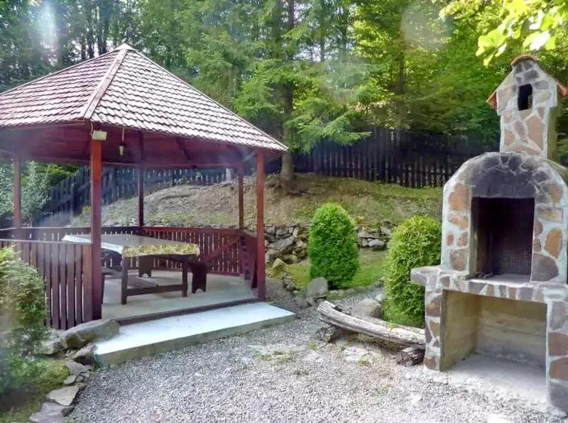 Pârâu Satu Mare Cazare | Cabană (K0246-9) Imaginea poate fi supusă drepturilor de autor. Se recomandă contactarea titularului drepturilor.