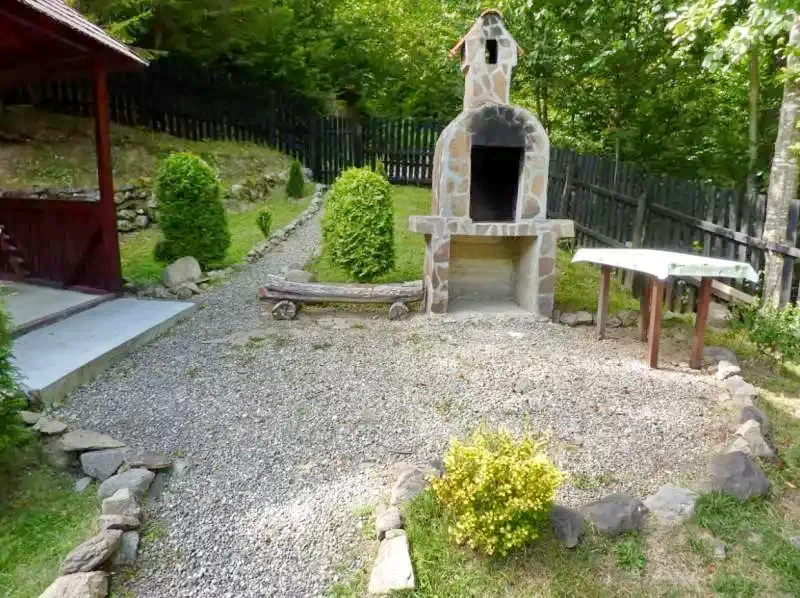 Pârâu Satu Mare Cazare | Cabană (K0246-12) Imaginea poate fi supusă drepturilor de autor. Se recomandă contactarea titularului drepturilor.