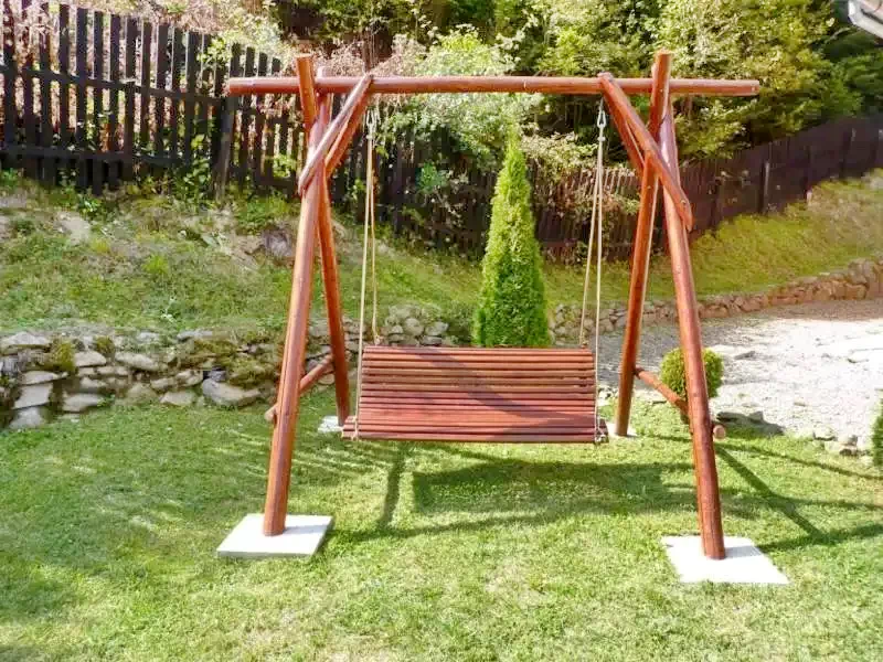 Pârâu Satu Mare Cazare | Cabană (K0246-16) Imaginea poate fi supusă drepturilor de autor. Se recomandă contactarea titularului drepturilor.