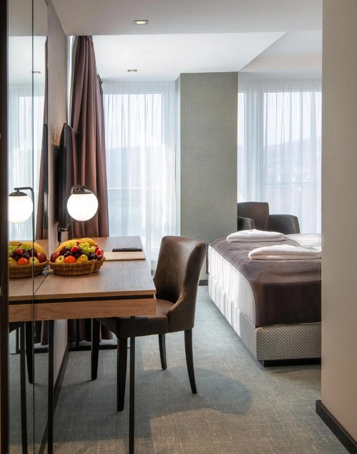  Cazare | Hotel**** (K0019-7) Imaginea poate fi supusă drepturilor de autor. Se recomandă contactarea titularului drepturilor.