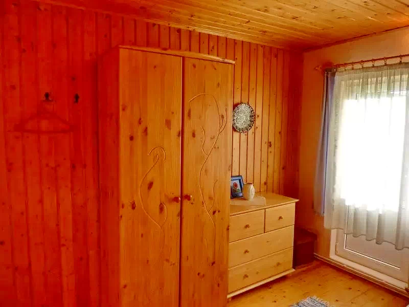 Pârâu Satu Mare Cazare | Cabană (K0506-14) Imaginea poate fi supusă drepturilor de autor. Se recomandă contactarea titularului drepturilor.
