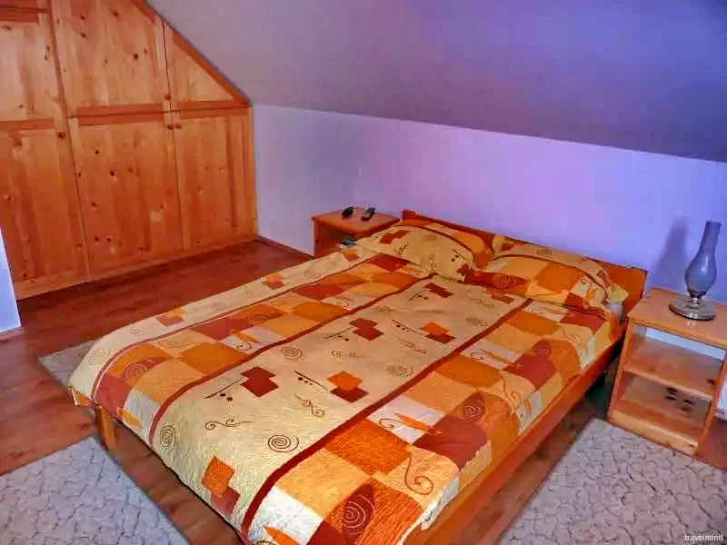 Pârâu Satu Mare Cazare | Casă de oaspeți (K0521-14) Imaginea poate fi supusă drepturilor de autor. Se recomandă contactarea titularului drepturilor.