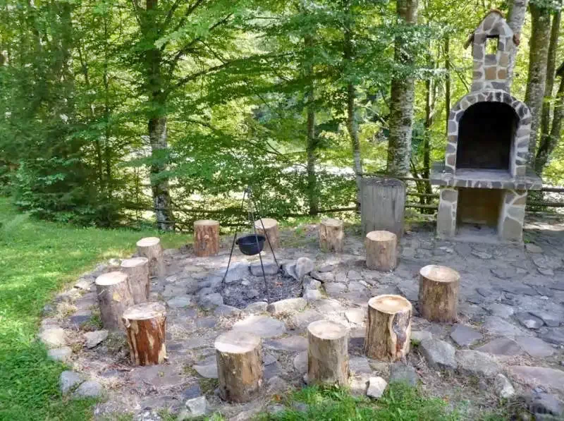Pârâu Satu Mare Cazare | Cabană (K0524-8) Imaginea poate fi supusă drepturilor de autor. Se recomandă contactarea titularului drepturilor.