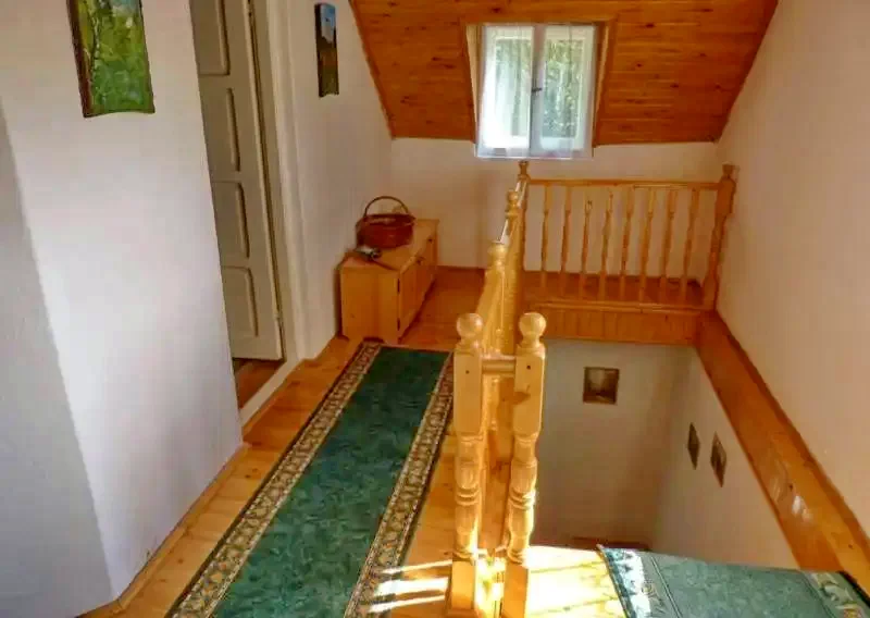 Pârâu Satu Mare Cazare | Cabană (K0524-19) Imaginea poate fi supusă drepturilor de autor. Se recomandă contactarea titularului drepturilor.