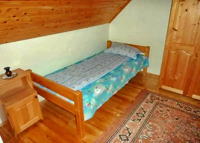 Pârâu Satu Mare Cazare | Cabană (K0524-22) Imaginea poate fi supusă drepturilor de autor. Se recomandă contactarea titularului drepturilor.