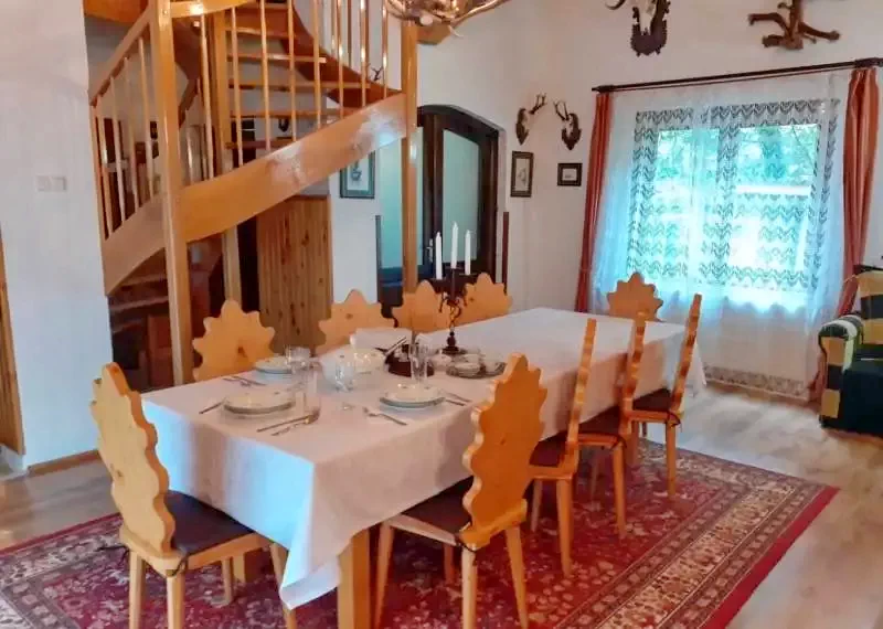 Pârâu Satu Mare Cazare | Cabană (K0526-6) Imaginea poate fi supusă drepturilor de autor. Se recomandă contactarea titularului drepturilor.
