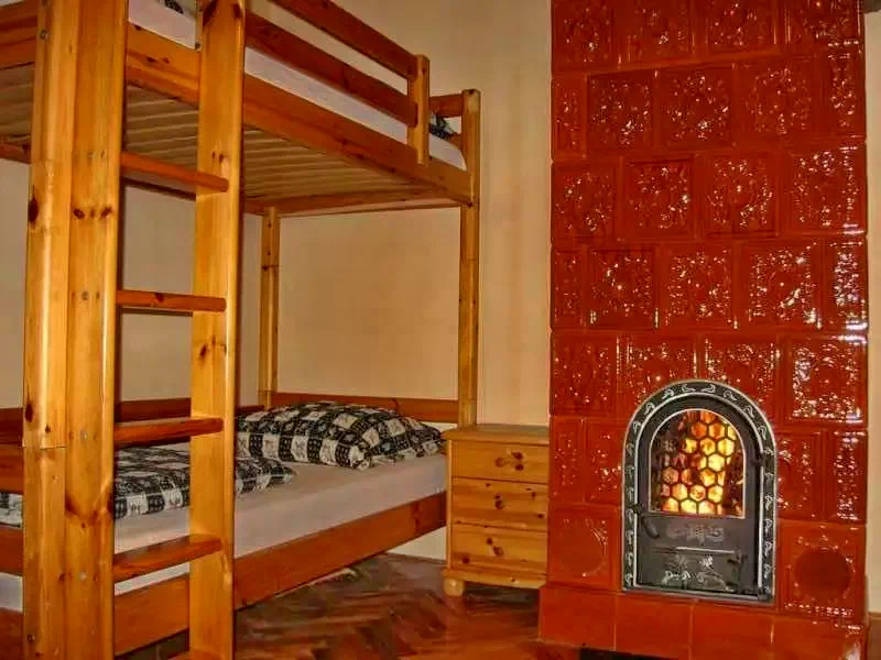  Cazare | Bungalow (K0836-11) Imaginea poate fi supusă drepturilor de autor. Se recomandă contactarea titularului drepturilor.